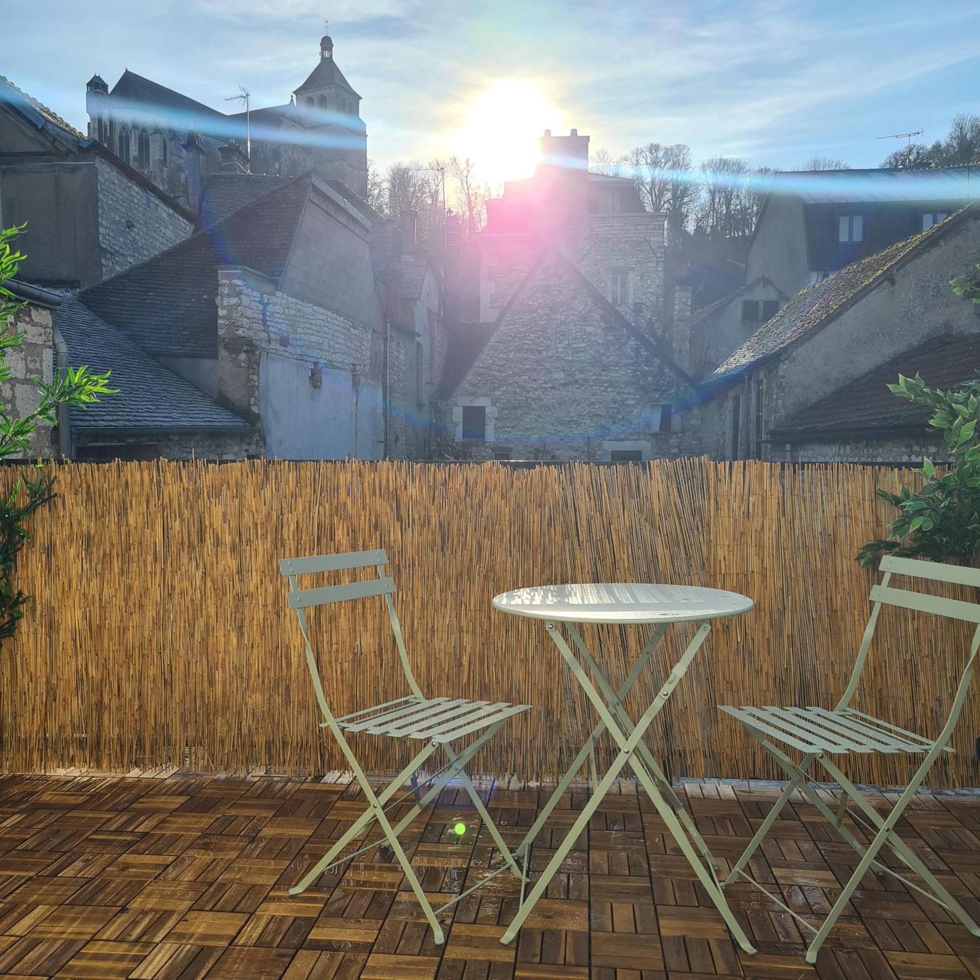 Alba - Terrasse, Local A Velos Et Parking Au Centre Historique Tonnerre Exterior foto